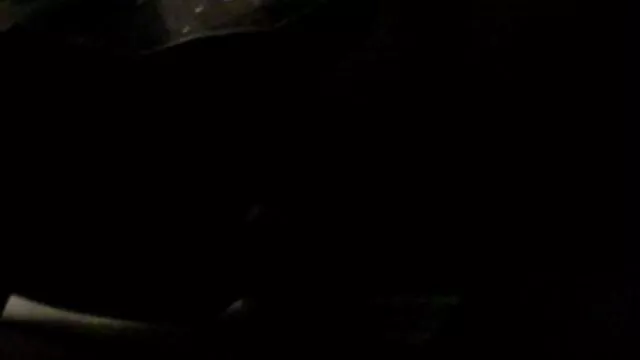 دباغی, ترک خورده توسط سکی متحرک چند جت از تقدیر در مهبل (واژن