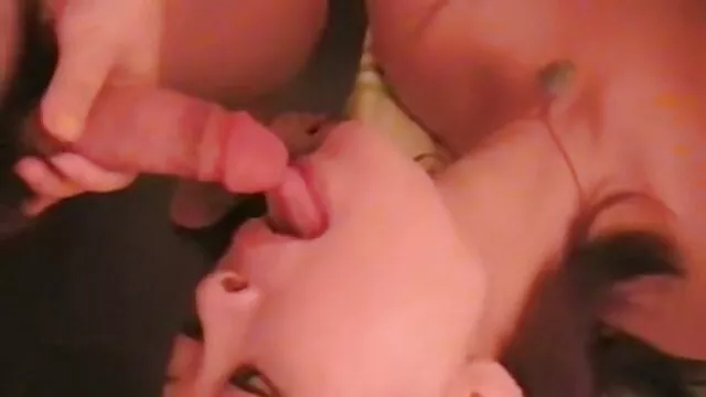 به نوبه عکس متحرک شهوانی خود پوره برای رابطه جنسی